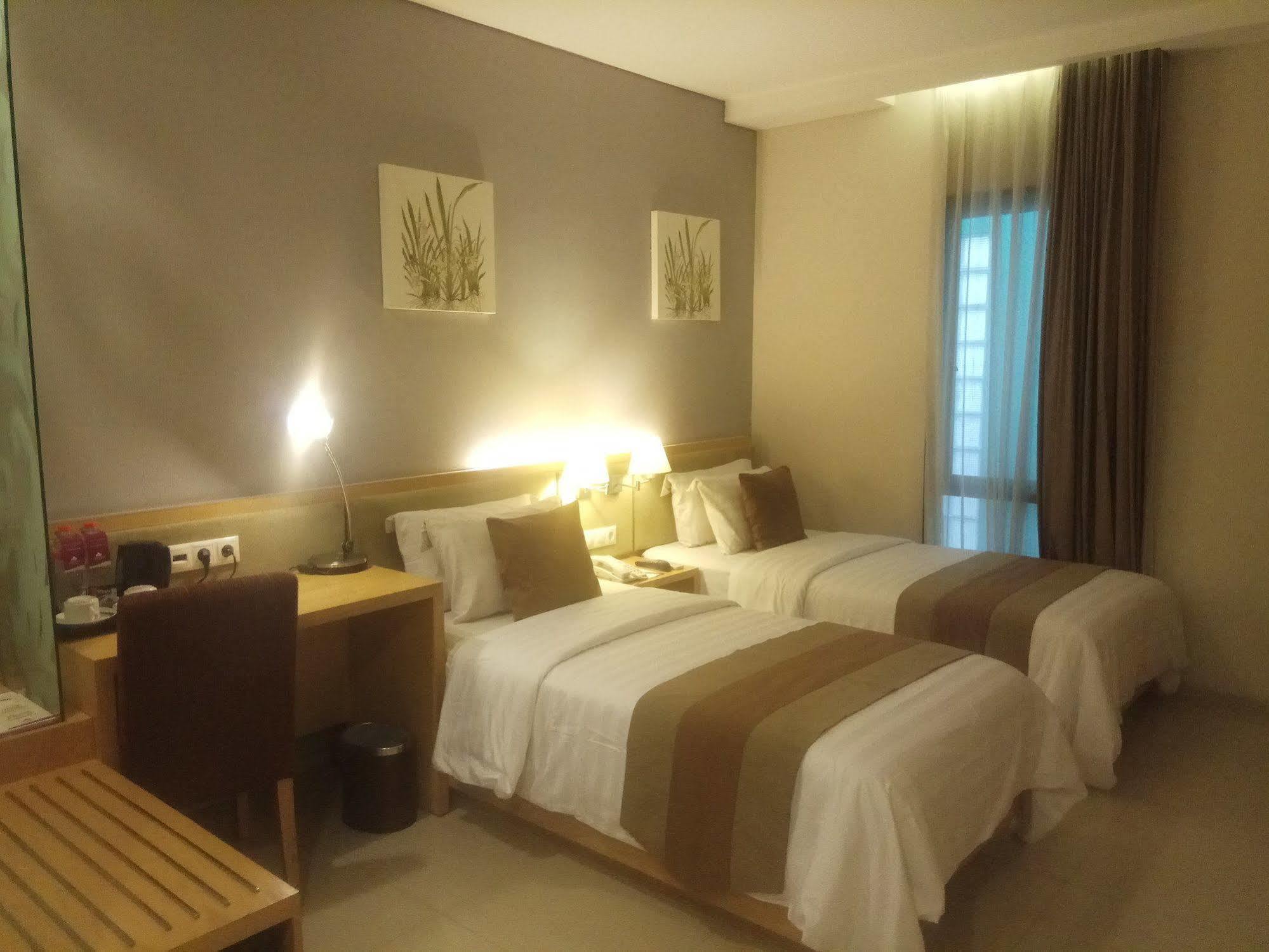 Hotel Anggrek Gandasari Bandung Eksteriør bilde